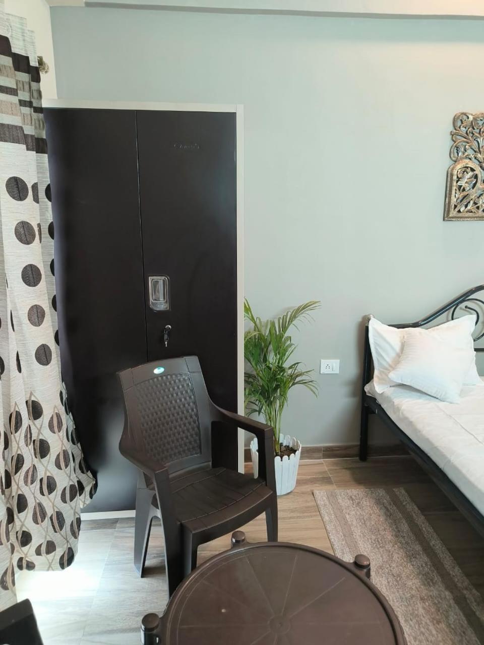Risal Home Stays เกรทเตอร์นอยดา ภายนอก รูปภาพ