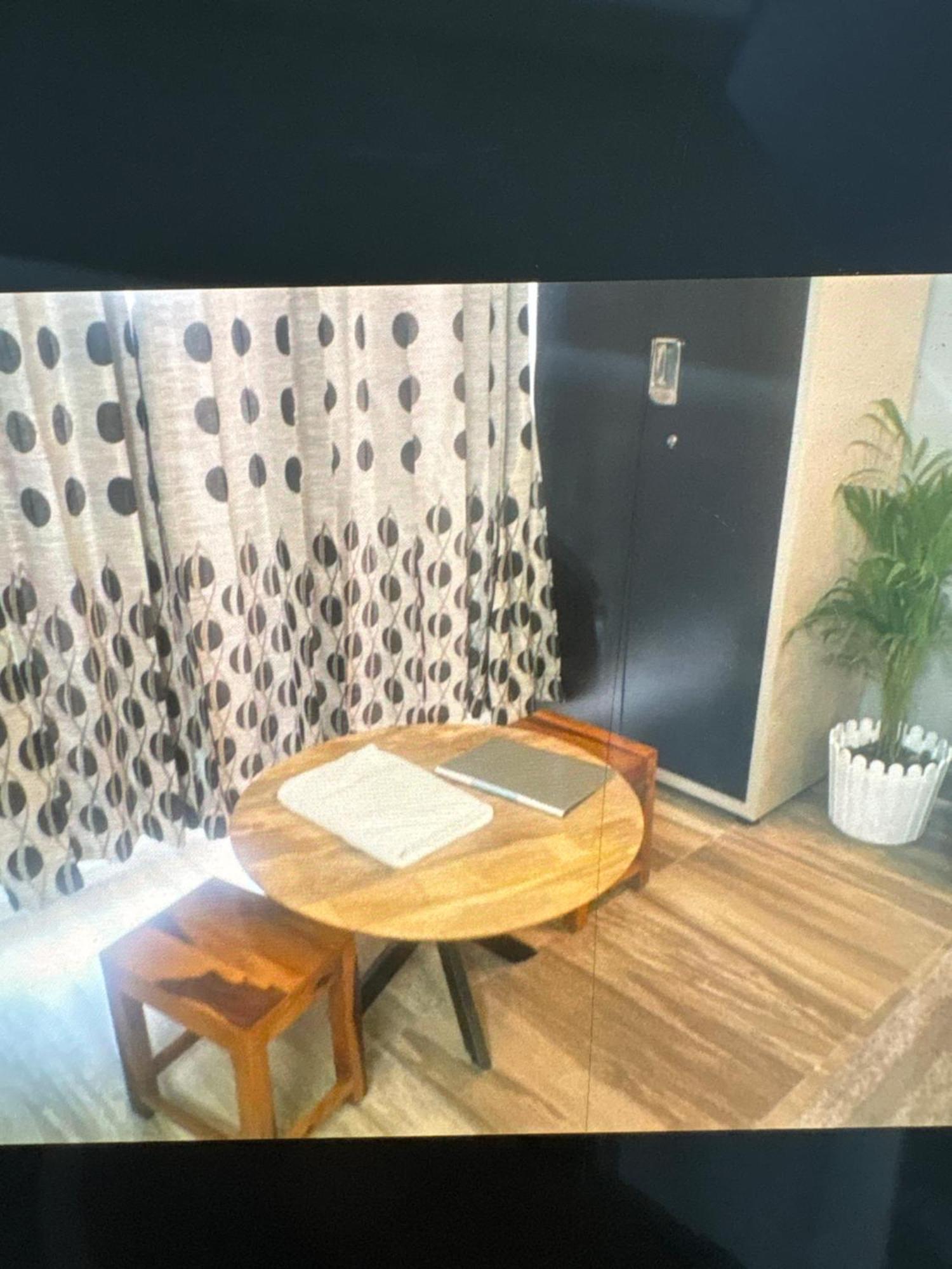 Risal Home Stays เกรทเตอร์นอยดา ภายนอก รูปภาพ